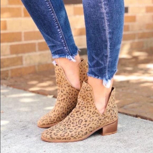 Coconuts by Matisse Shoes - Anthropologie Coconuts by Matisse Pronto Leopard Print Booties